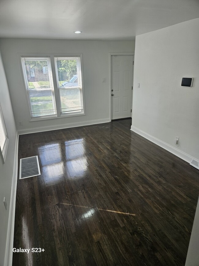 637 Louisiana St in Gary, IN - Building Photo - Building Photo