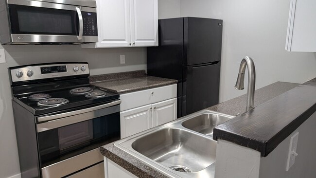 property at 398-400-400 Sunset Dr