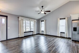 4240 Clay St in Eau Claire, WI - Building Photo - Building Photo