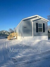 825 1st Ave E in West Fargo, ND - Building Photo - Building Photo