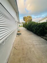 121 N Las Olas Dr in Jensen Beach, FL - Building Photo - Building Photo