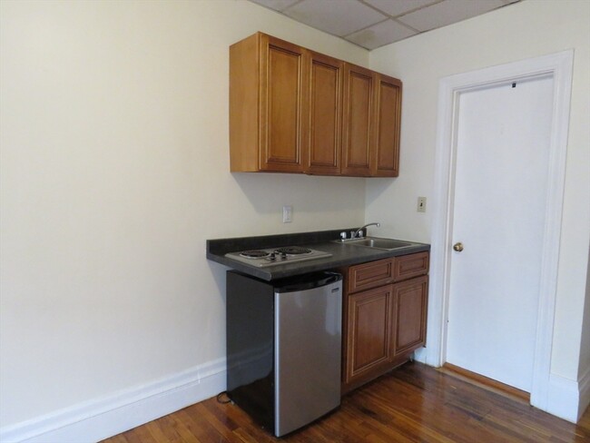 507 Beacon St, Unit 15 in Boston, MA - Building Photo - Building Photo
