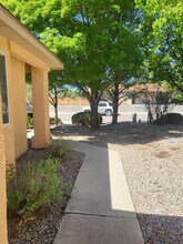 3008 Laurel Meadows Dr in Rio Rancho, NM - Building Photo - Building Photo