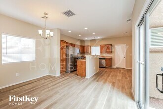 6124 Puesta Del Sol St in North Las Vegas, NV - Building Photo - Building Photo