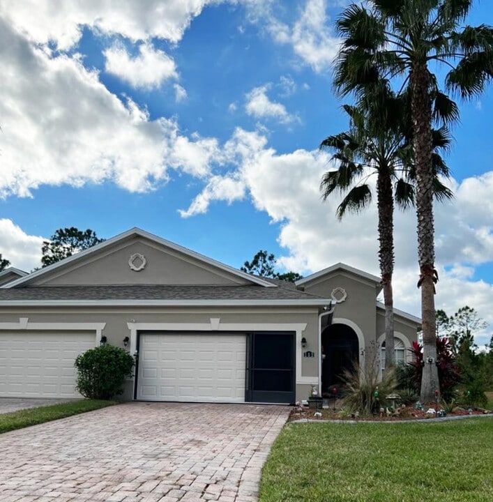 152 Mendoza Cir in Daytona Beach, FL - Building Photo