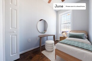 Private bedroom in 3 bed/2.5 bath Home in Washington, DC - Building Photo