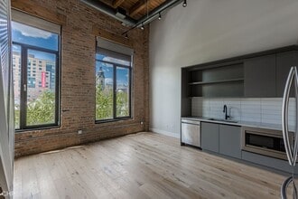 729 N Sangamon St in Chicago, IL - Building Photo - Building Photo