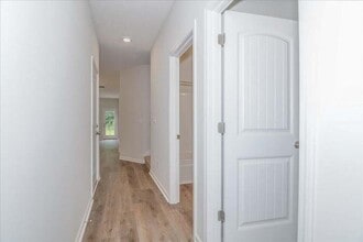 317 Bordeaux Dr in Thomson, GA - Building Photo - Building Photo