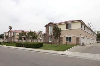 3673 Nye Ave in Riverside, CA - Foto de edificio - Building Photo
