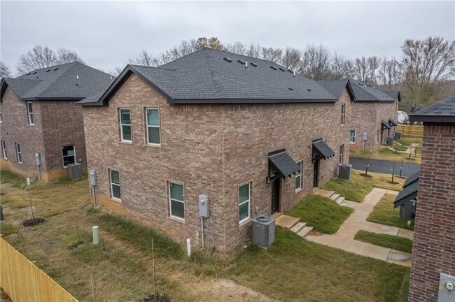 property at 1346 N Porter Rd
