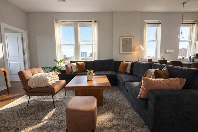 736 N Throop St, Unit SI ID1494909P