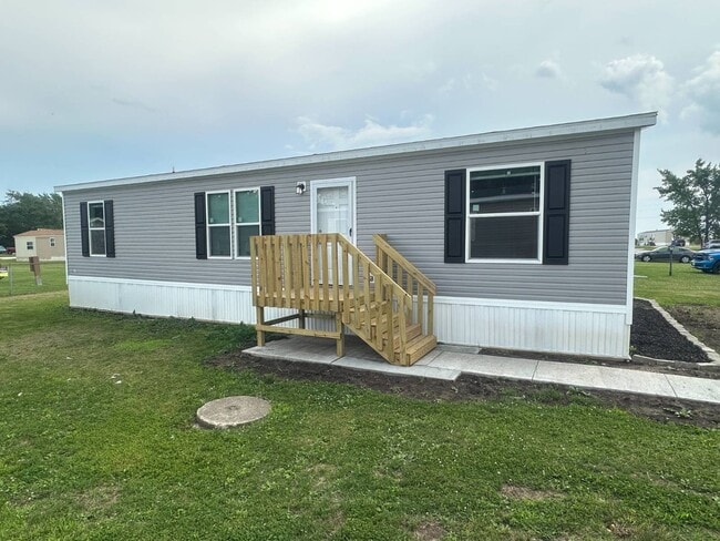 property at 14876 Washington Rd