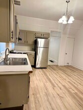 144 E Main St in Brownstown, PA - Building Photo - Building Photo