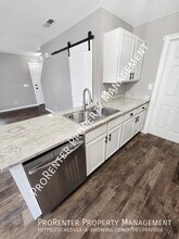 1984 N 2125 W in Clinton, UT - Building Photo - Building Photo