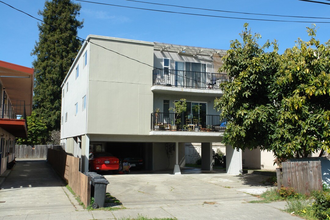 2306 Roosevelt Ave in Berkeley, CA - Building Photo
