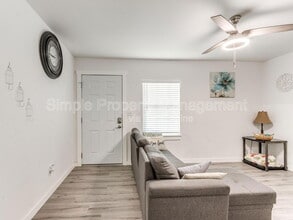 425 Babb Dr in Midwest City, OK - Building Photo - Building Photo