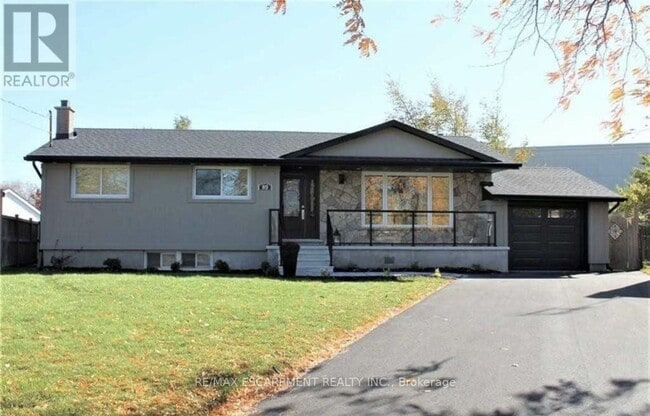 property at 89 Regent Dr