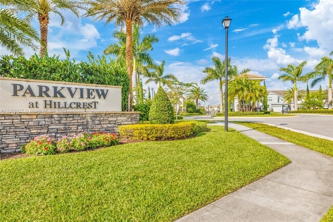 property at 3932 Long Leaf Ln