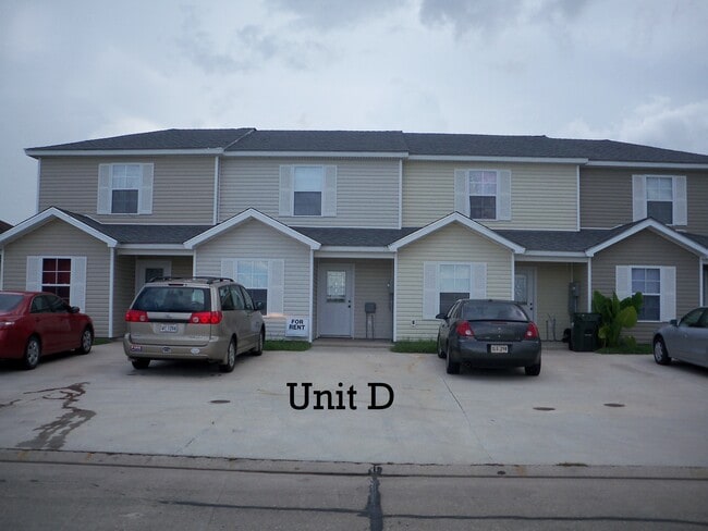 1534 Montagne St, Unit D in New Iberia, LA - Building Photo - Building Photo