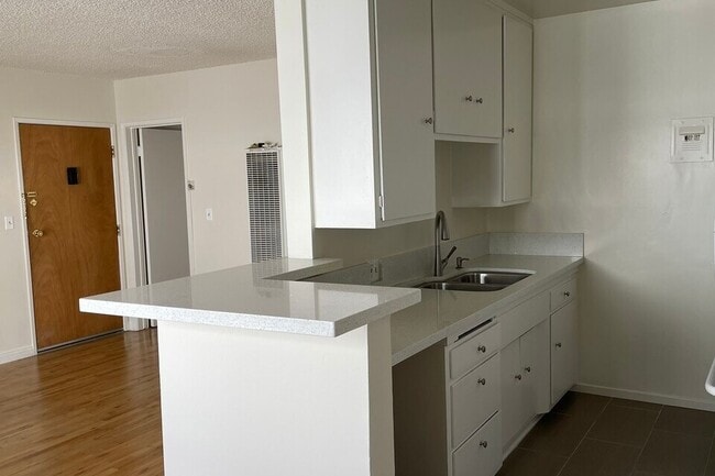 Malia's Apartments