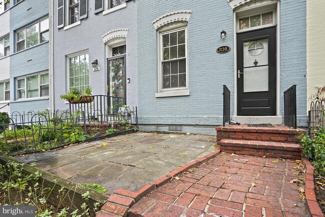 830 New Hampshire Ave NW in Washington, DC - Building Photo - Building Photo