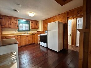 6 Long Farm Terrace in Greenfield, MA - Building Photo - Building Photo