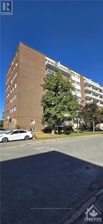 1435-1435 Morisset Ave in Ottawa, ON - Building Photo