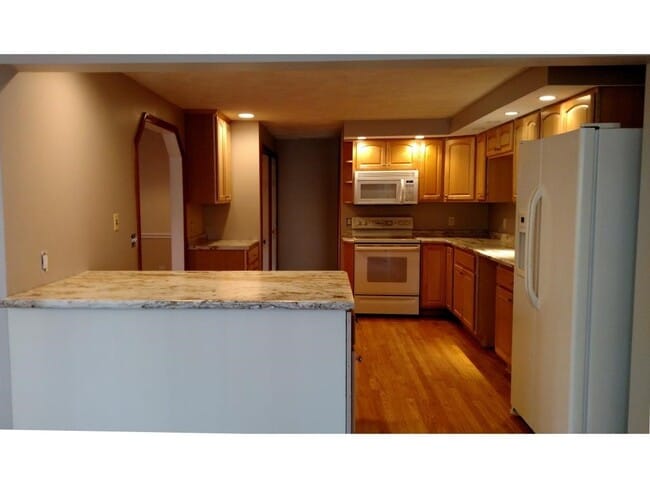 111 Windham Rd in Derry, NH - Building Photo - Building Photo