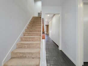 1551 W Sam Houston Pkwy S in Houston, TX - Building Photo - Building Photo