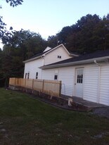 601 Cream Hollow Rd in East Freedom, PA - Building Photo