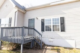 1707 Kirby Ave, Unit Unit B in Chattanooga, TN - Building Photo