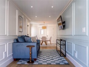 7 Dearborn St in Newport, RI - Building Photo - Building Photo