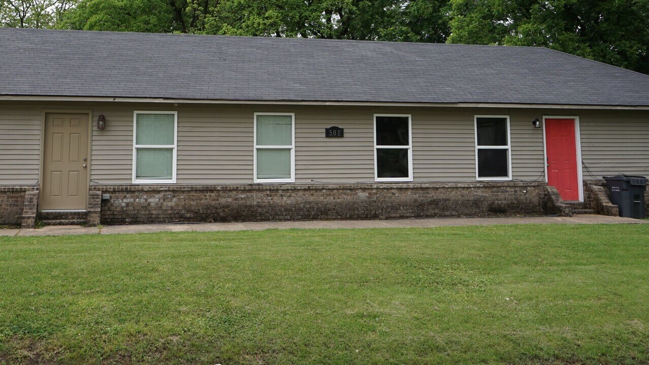501 E Allen Ave in Jonesboro, AR - Building Photo