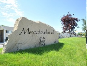 Meadowbrook Apartments in Emmett, ID - Foto de edificio - Building Photo