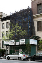 218 E 79th St in New York, NY - Building Photo - Building Photo