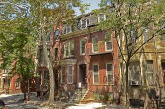 2115 Spruce St in Philadelphia, PA - Building Photo - Building Photo