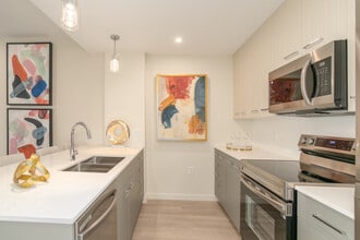 Aspire in Victoria, BC - Building Photo - Interior Photo