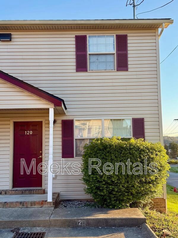 property at 120 Mt Vernon Ln