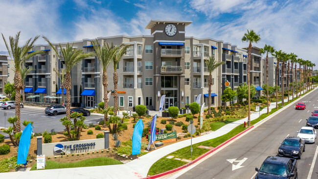 The Crossings at Redlands in Redlands, CA - Foto de edificio - Building Photo