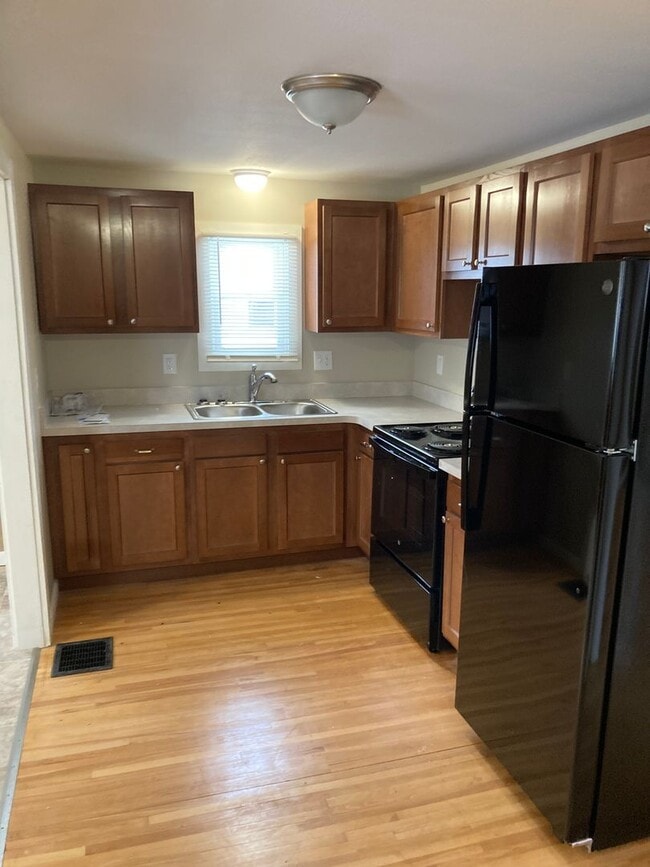 106 Hoover Dr in Syracuse, NY - Building Photo - Building Photo