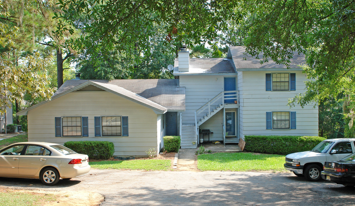 3736 Donovan Dr in Tallahassee, FL - Foto de edificio