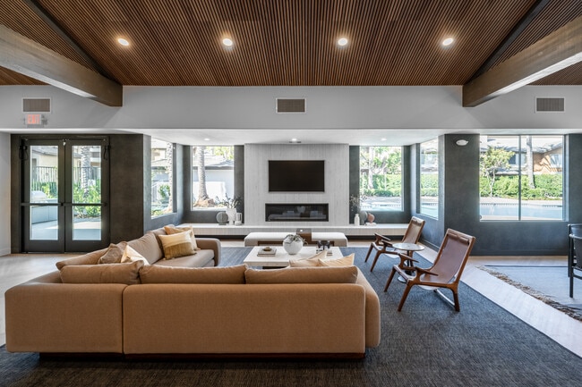 Ravello in Aliso Viejo, CA - Foto de edificio - Interior Photo
