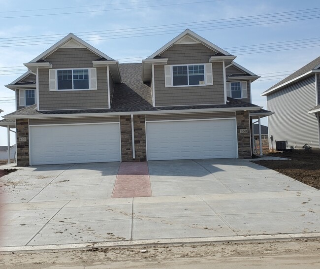 property at 859 W Desert Vis