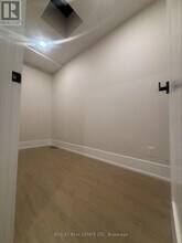 686 Rhodes Ave in Toronto, ON - Building Photo - Building Photo