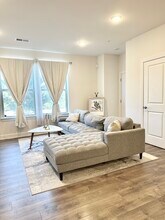 10338 Ratcliffe Trl in Manassas, VA - Building Photo - Building Photo