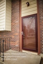 2205 Wildwood Pl in Lincoln, NE - Building Photo - Building Photo