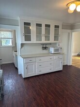 46 Cedar St-Unit -2 in Salem, MA - Foto de edificio - Building Photo