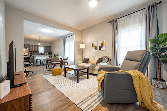 property at 1241 N Tremont St