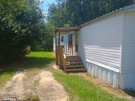 99 Sowell Ave in Atmore, AL - Building Photo