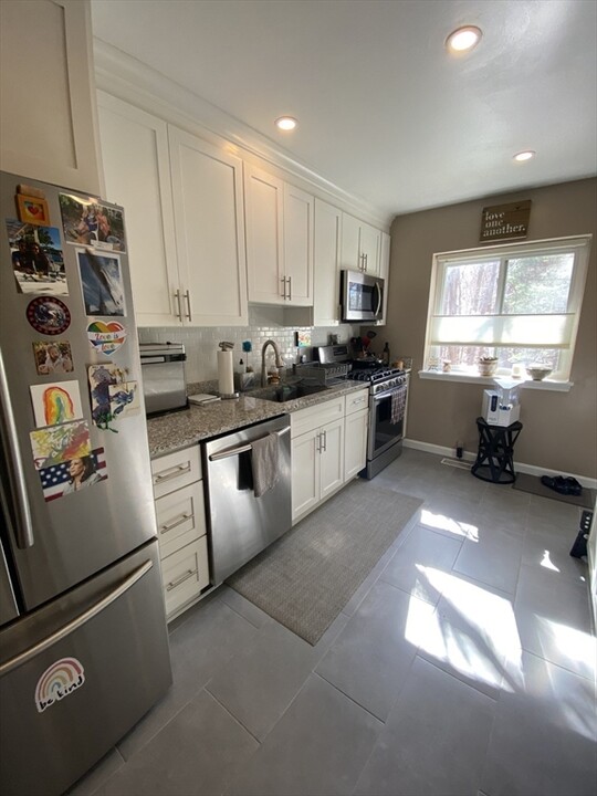 14 Bayberry Dr in Sharon, MA - Building Photo